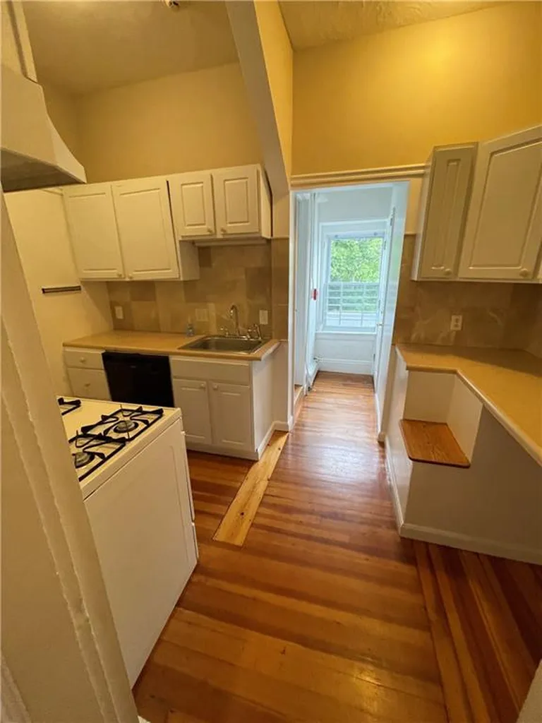 339 Thayer Street Providence RI 02906