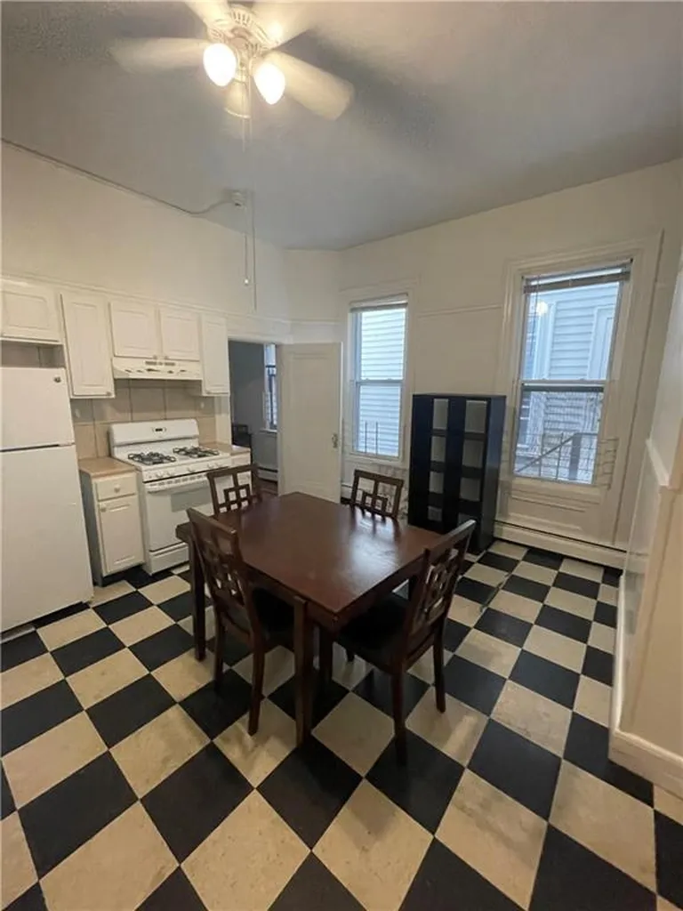 339 Thayer Street Providence RI 02906