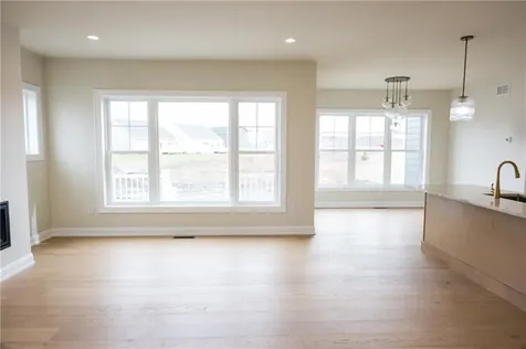 163 Revolution Way Portsmouth RI 02871