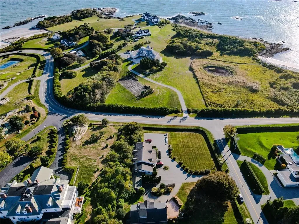 228 Carroll Avenue Newport RI 02840
