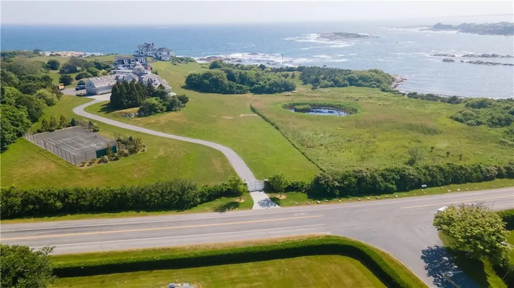 228 Carroll Avenue Newport RI 02840