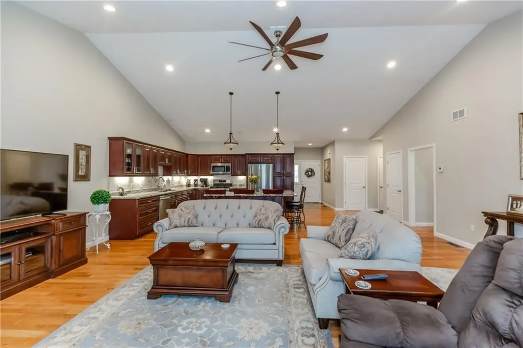 11 Morgan Lane Smithfield RI 02917