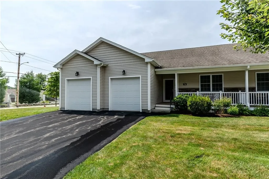 11 Morgan Lane Smithfield RI 02917