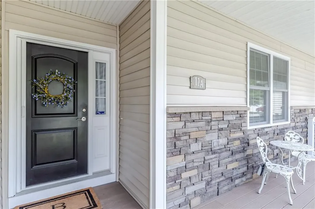 11 Morgan Lane Smithfield RI 02917