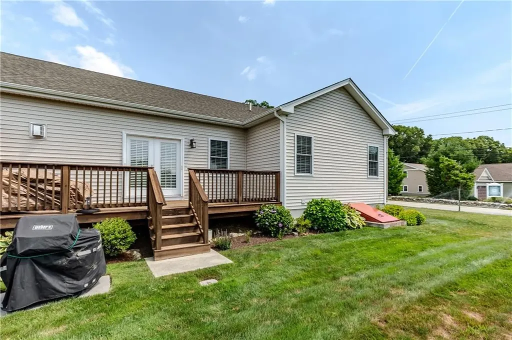 11 Morgan Lane Smithfield RI 02917