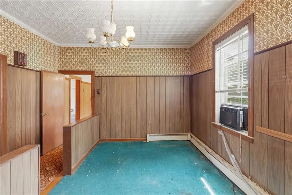 400 406 Thames Street Bristol RI 02809