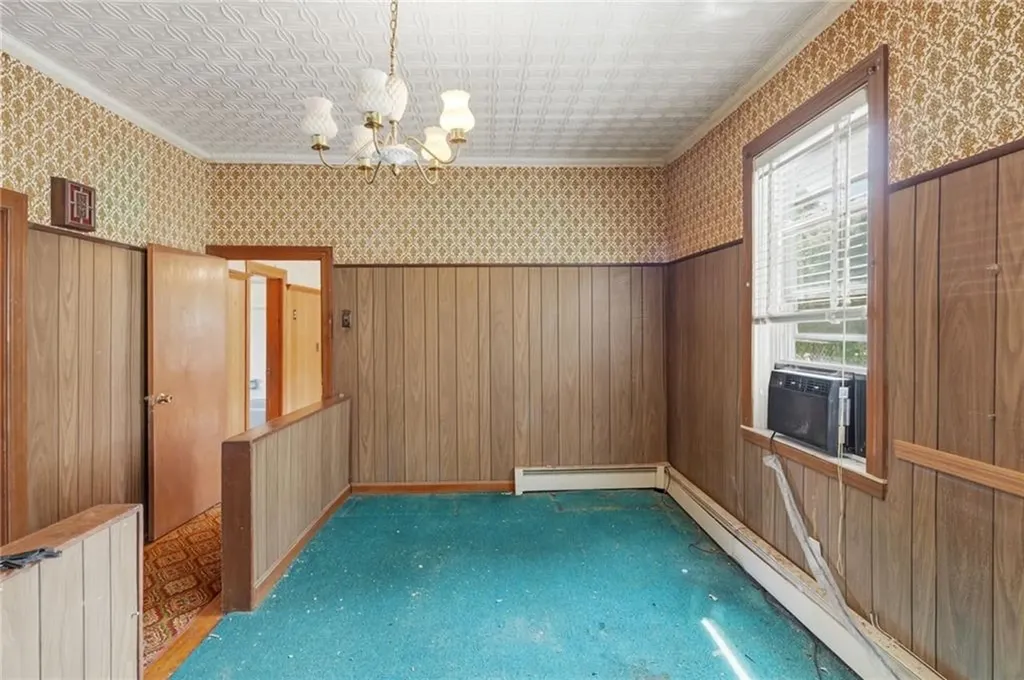 400 406 Thames Street Bristol RI 02809