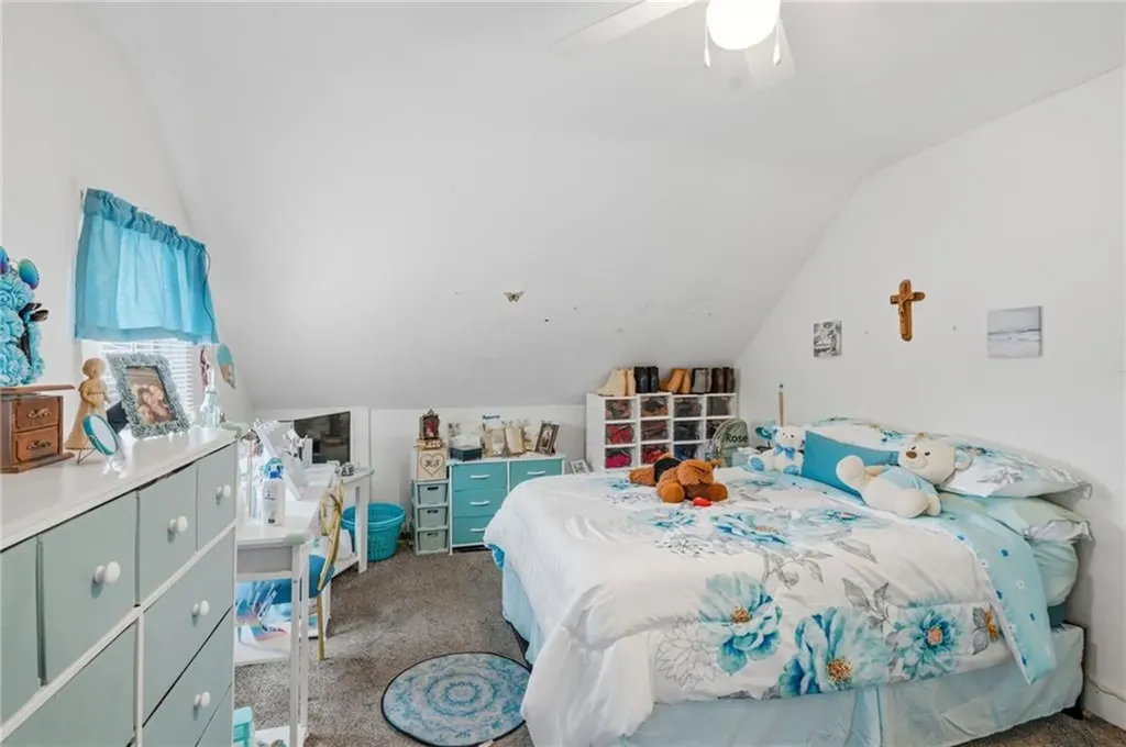 400 406 Thames Street Bristol RI 02809