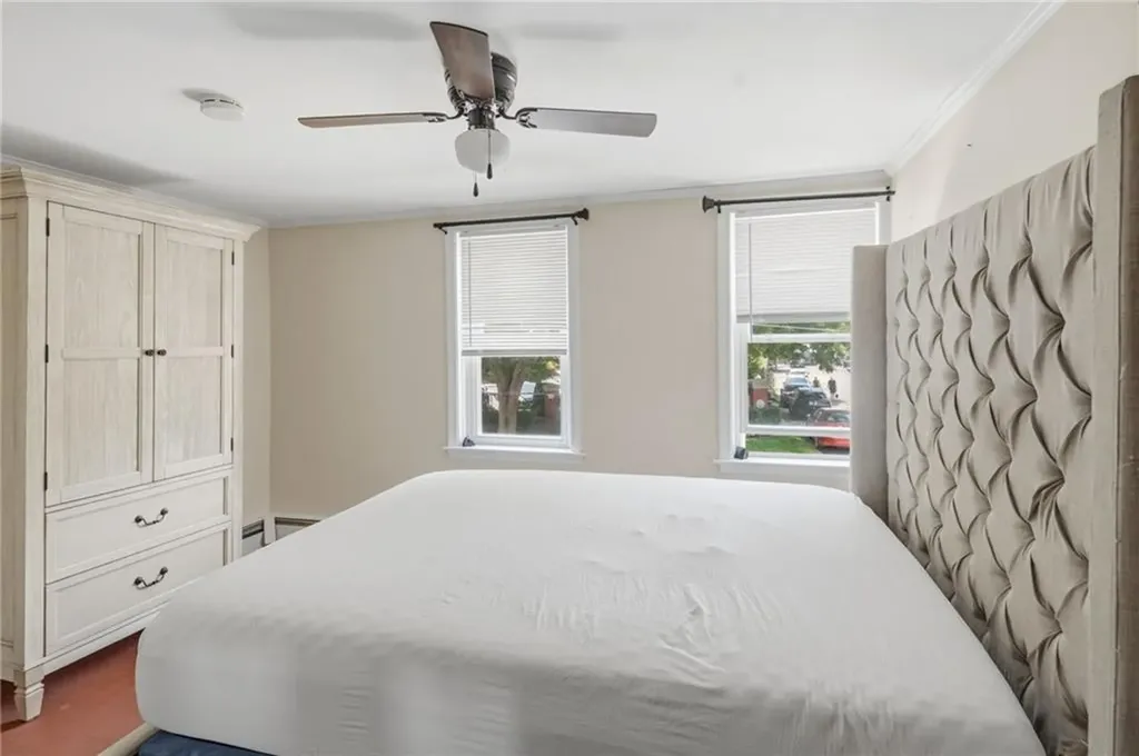 400 406 Thames Street Bristol RI 02809