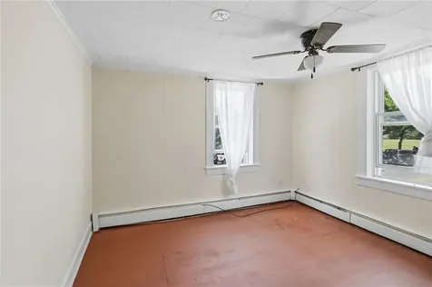 400 406 Thames Street Bristol RI 02809