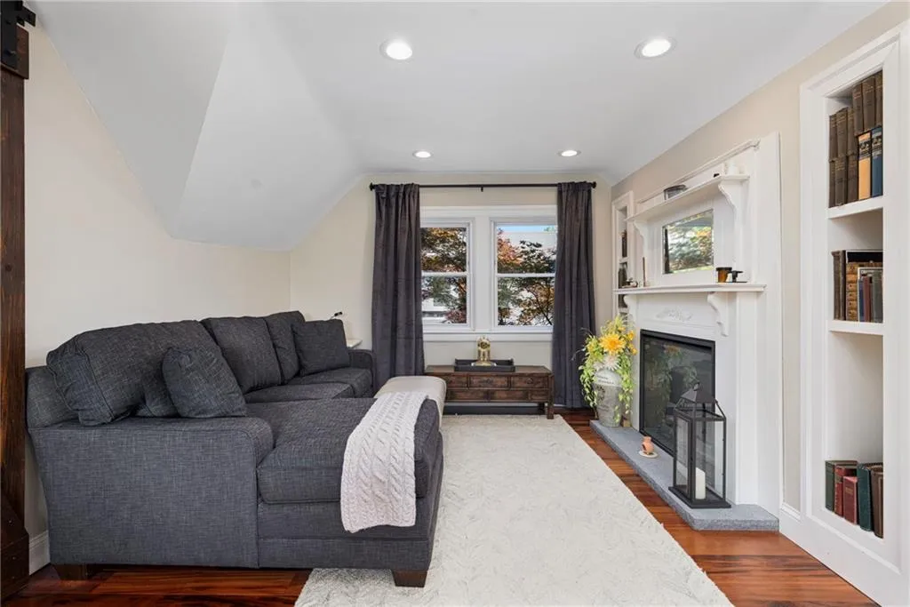 26 Paterson Street Providence RI 02906