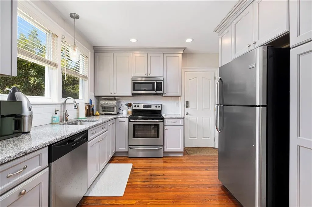 26 Paterson Street Providence RI 02906
