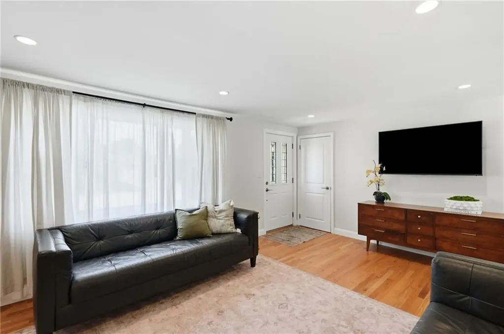 74 Brookfield Drive Cranston RI 02920
