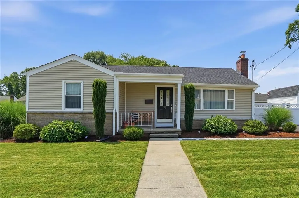 74 Brookfield Drive Cranston RI 02920