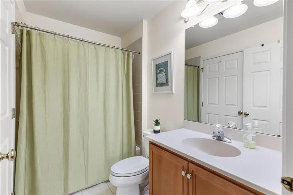 2 Seal Island Road Bristol RI 02809