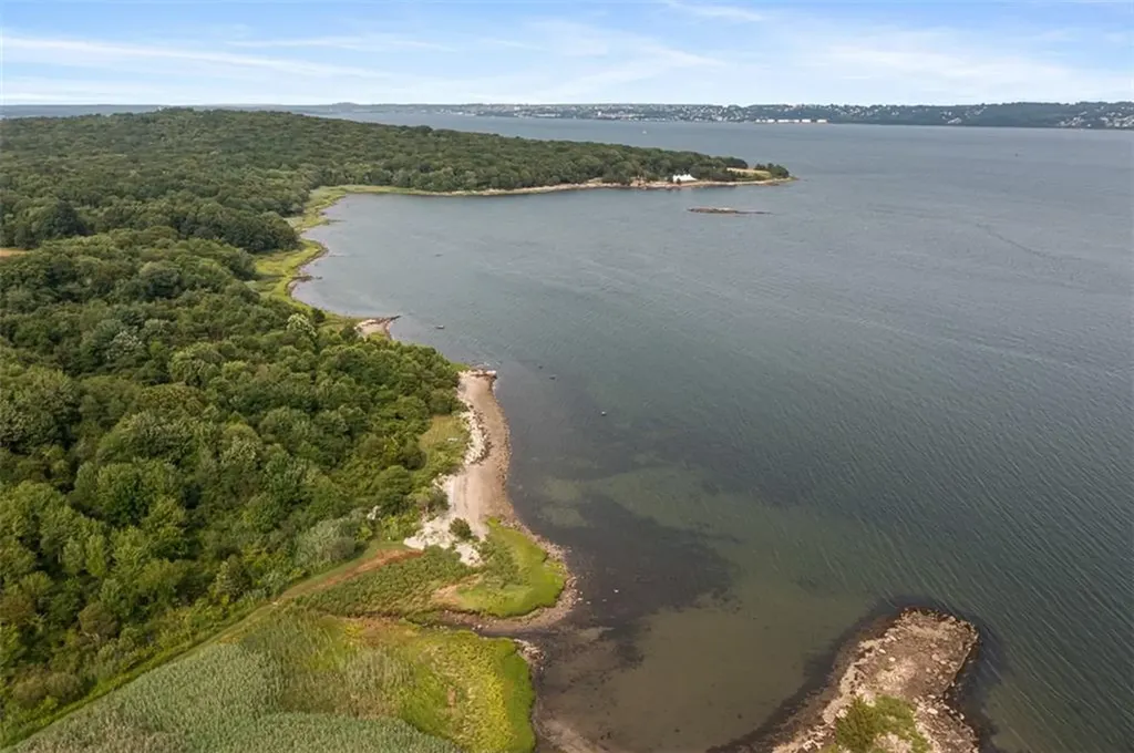 2 Seal Island Road Bristol RI 02809
