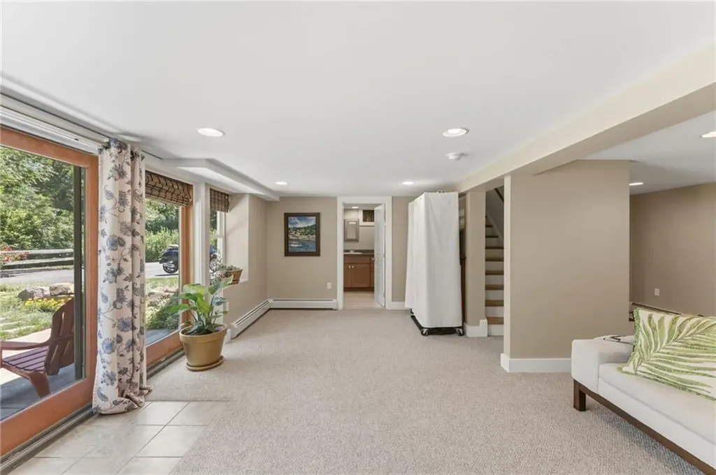 3798 South County Trail Richmond RI 02892