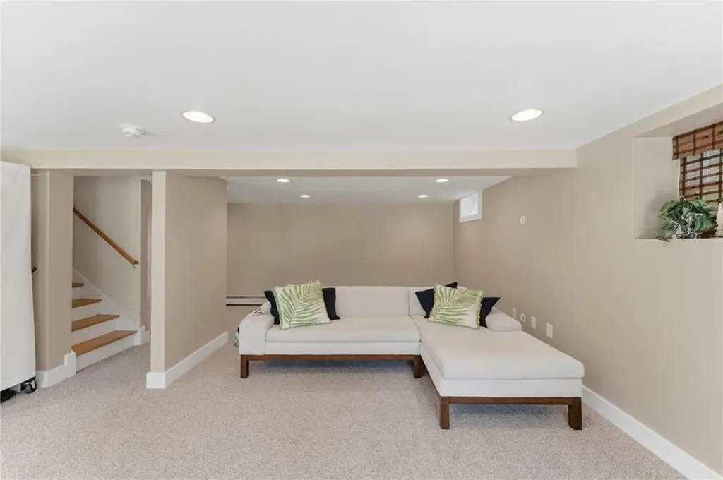 3798 South County Trail Richmond RI 02892