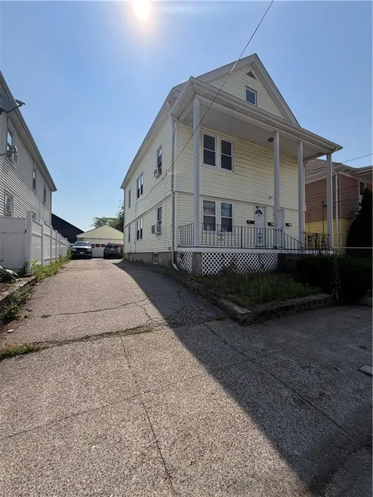 43 Tweed Street Pawtucket RI 02861