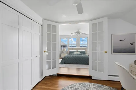 29 Aquidneck Avenue Portsmouth RI 02871