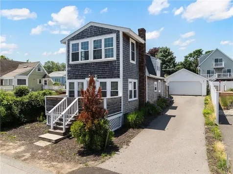 29 Aquidneck Avenue Portsmouth RI 02871