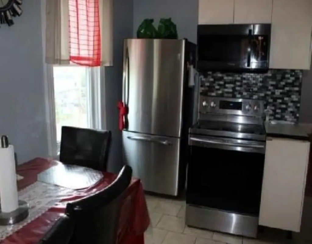162 Prairie Avenue Providence RI 02905