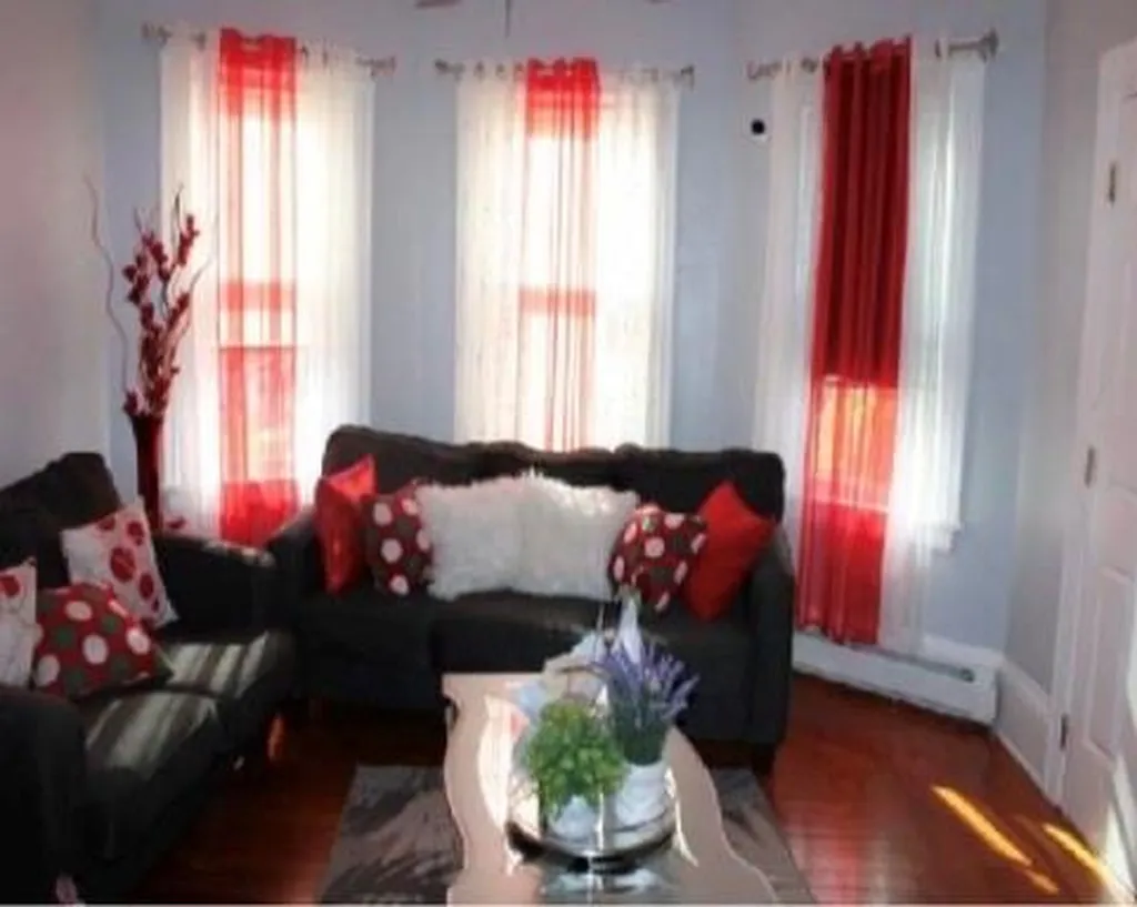 162 Prairie Avenue Providence RI 02905