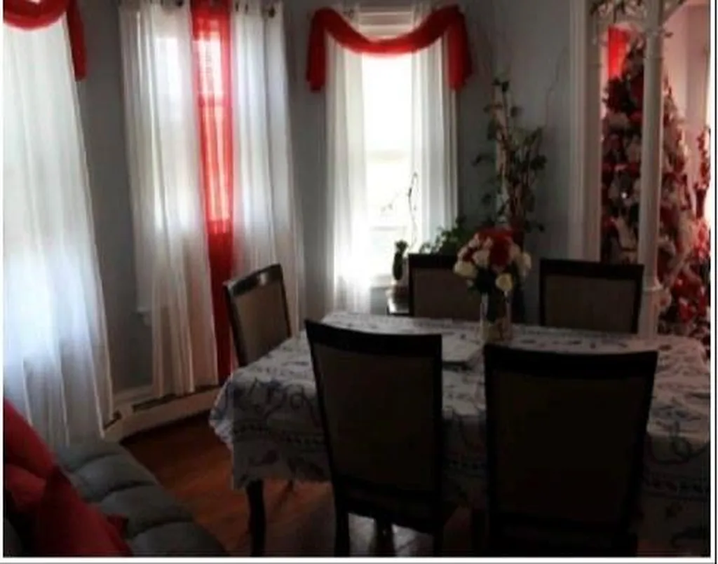 162 Prairie Avenue Providence RI 02905