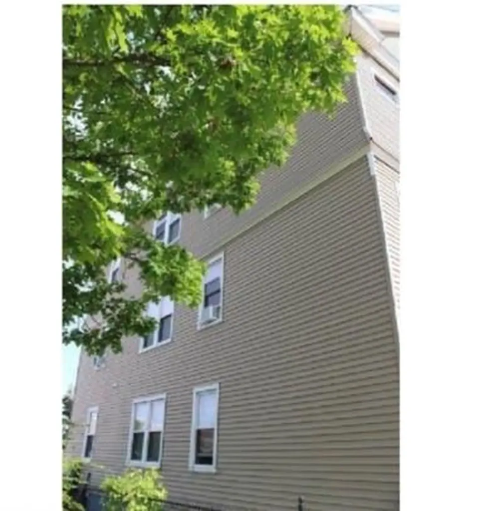 162 Prairie Avenue Providence RI 02905