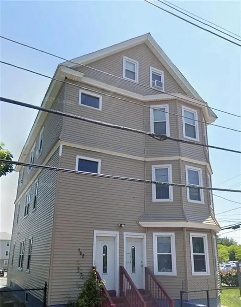 162 Prairie Avenue Providence RI 02905