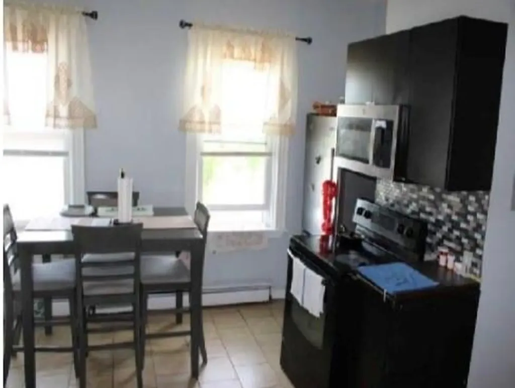 162 Prairie Avenue Providence RI 02905