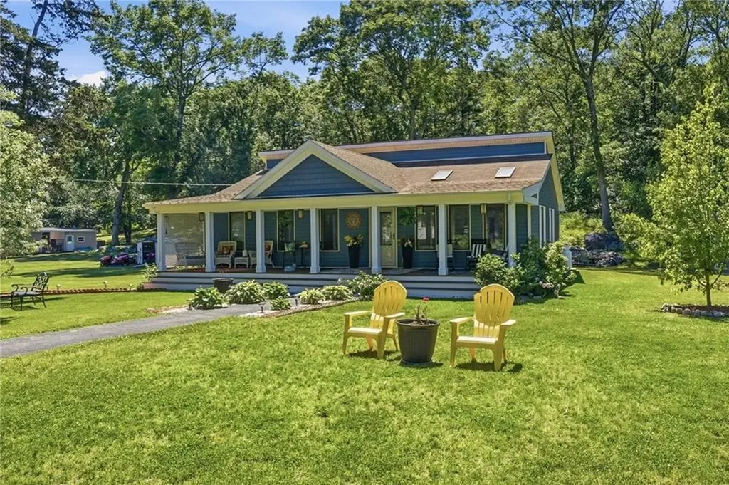 53 Greenbush Road Warwick RI 02818