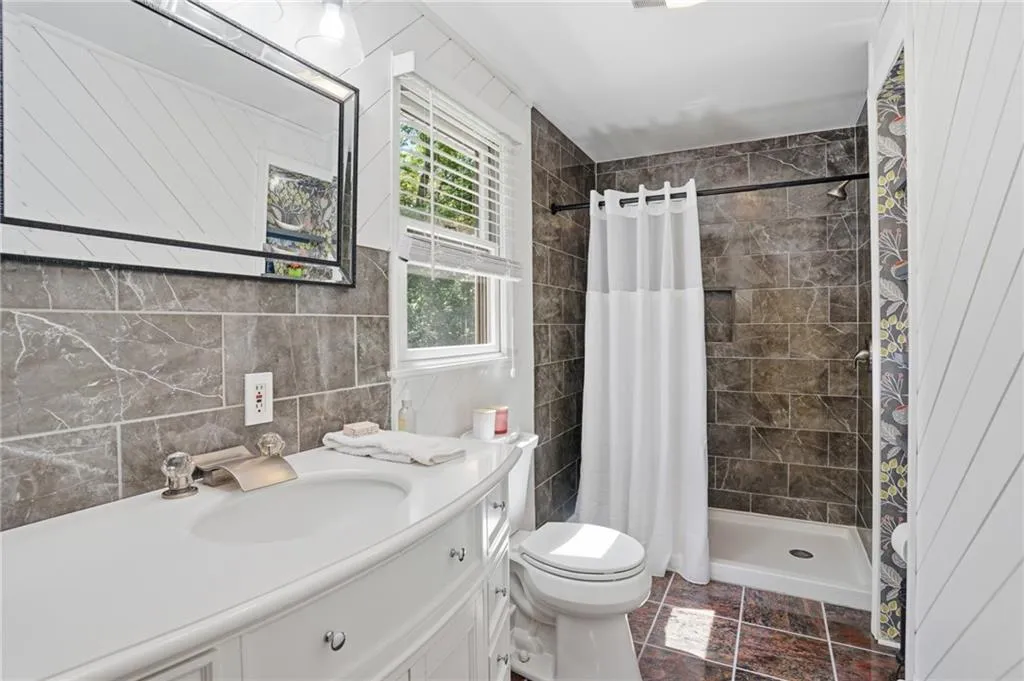 53 Greenbush Road Warwick RI 02818