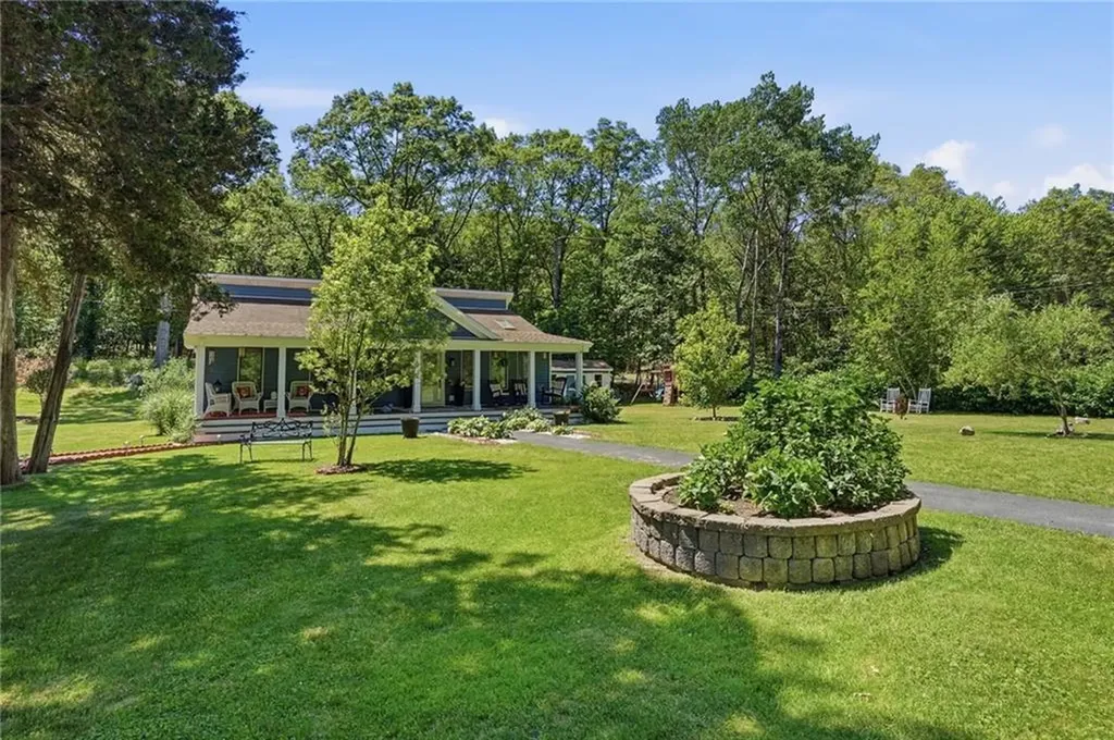 53 Greenbush Road Warwick RI 02818