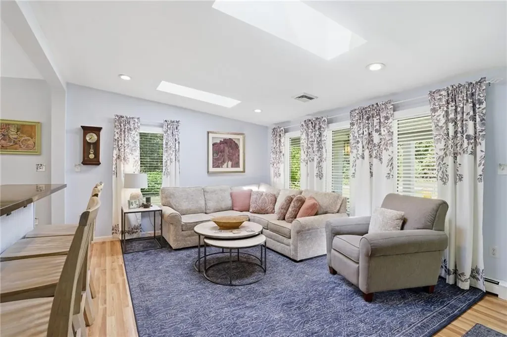53 Greenbush Road Warwick RI 02818