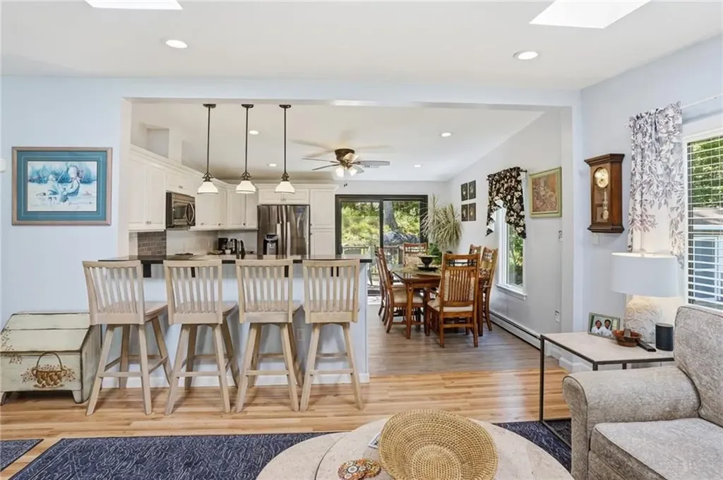 53 Greenbush Road Warwick RI 02818