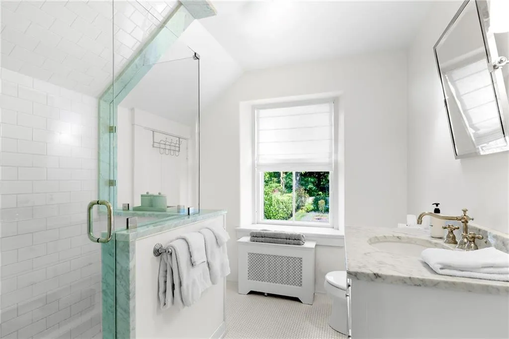 2 4 Hazard Avenue Newport RI 02840