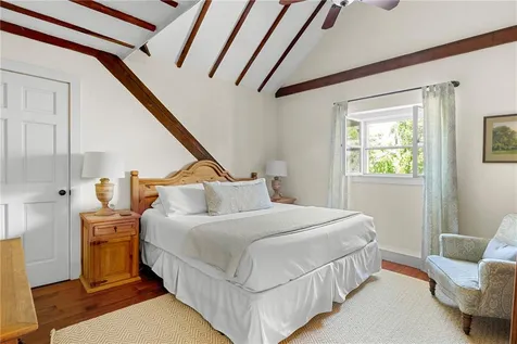 2 4 Hazard Avenue Newport RI 02840
