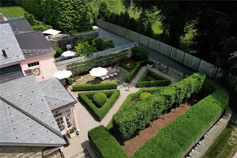 2 4 Hazard Avenue Newport RI 02840