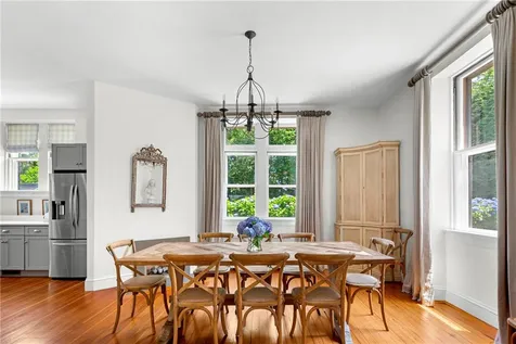 2 4 Hazard Avenue Newport RI 02840