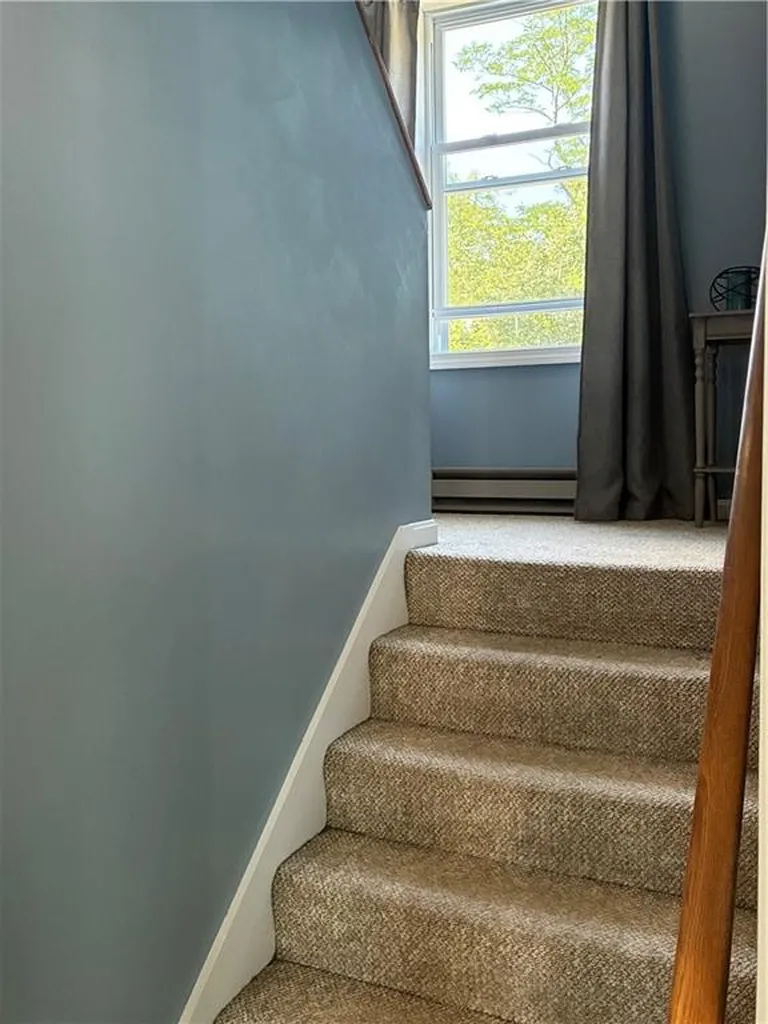 1 Willow Glen Circle Warwick RI 02889