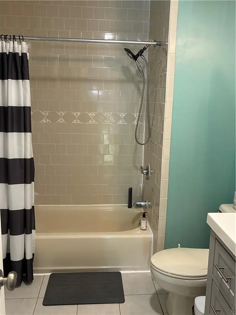 1 Willow Glen Circle Warwick RI 02889