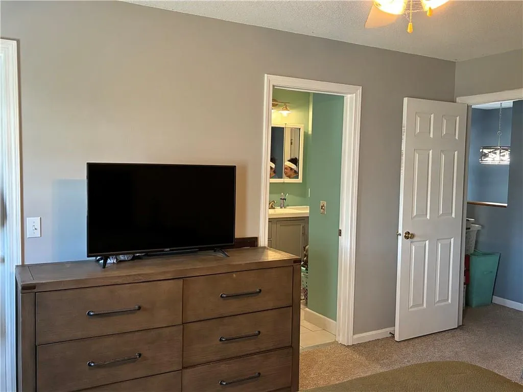 1 Willow Glen Circle Warwick RI 02889