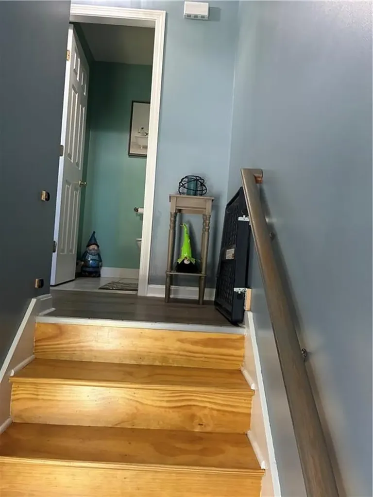 1 Willow Glen Circle Warwick RI 02889