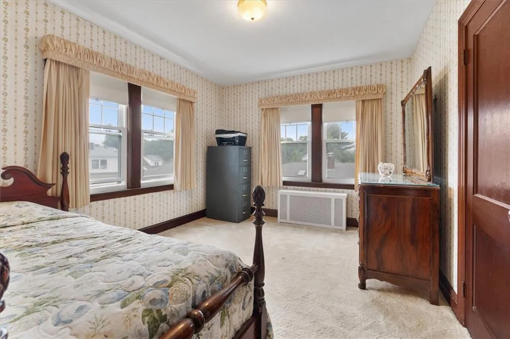 24 Bel Air Drive Providence RI 02911