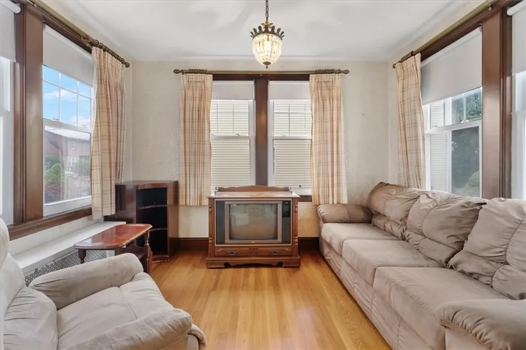 24 Bel Air Drive Providence RI 02911