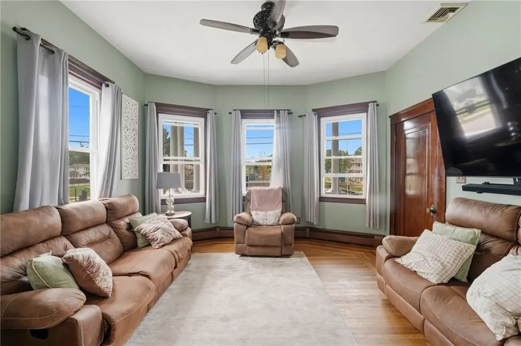 108 Daniel Avenue Providence RI 02909