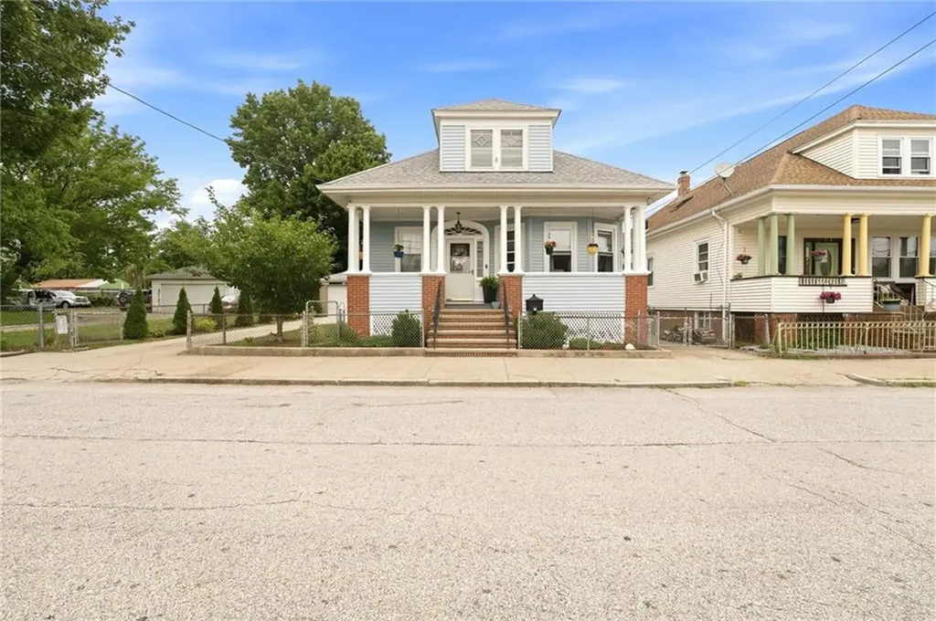 108 Daniel Avenue Providence RI 02909