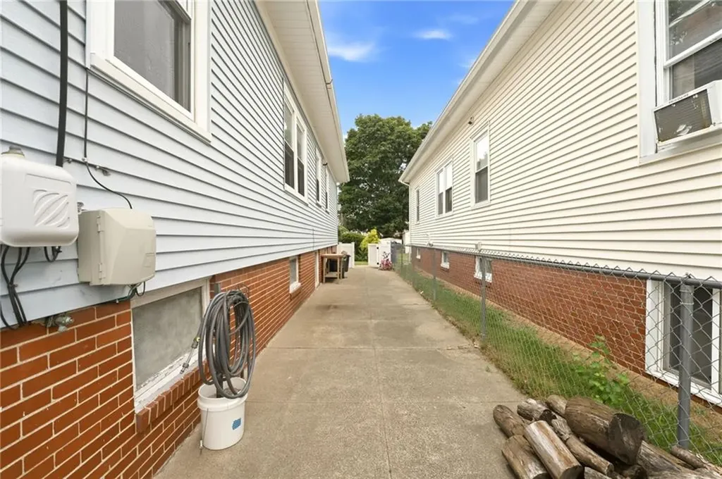 108 Daniel Avenue Providence RI 02909