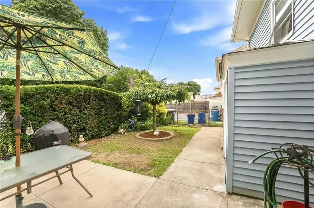 108 Daniel Avenue Providence RI 02909